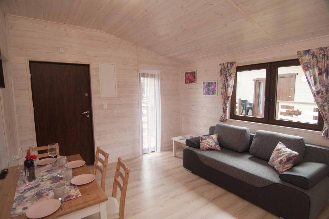 Niezapominajka Ustka Villa ภายนอก รูปภาพ