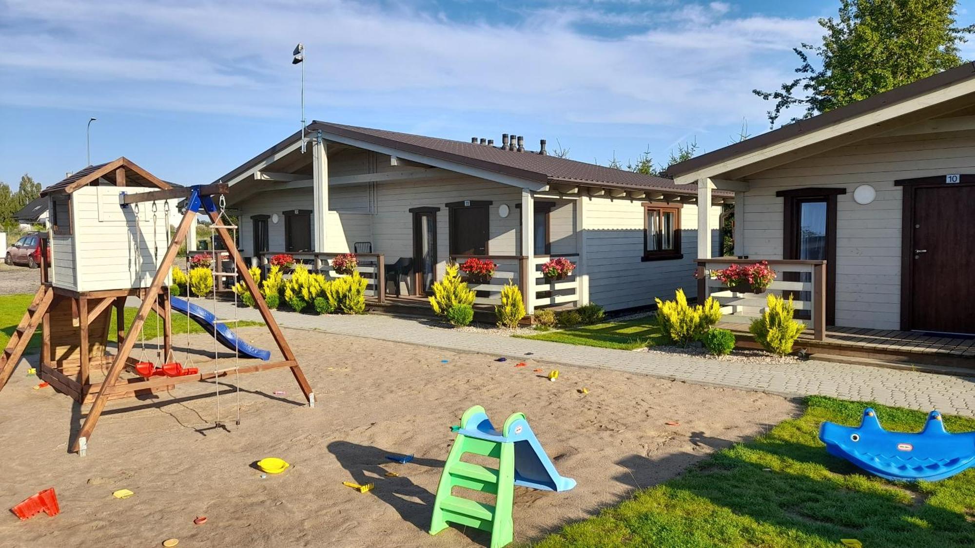 Niezapominajka Ustka Villa ภายนอก รูปภาพ